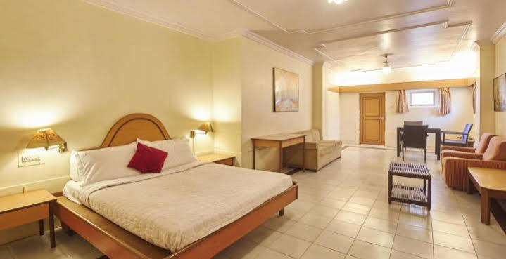 Juhu Hotel Bombay Exterior foto